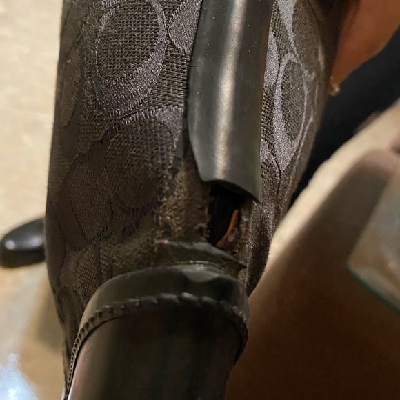Black coach tristee rain boots (flaws shown ) - Picture 2 of 5